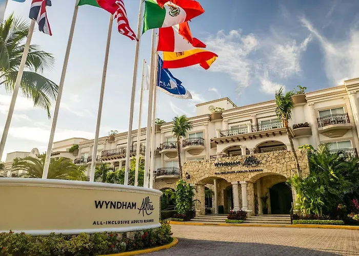 Wyndham Alltra Adults Only 5* Playa del Carmen