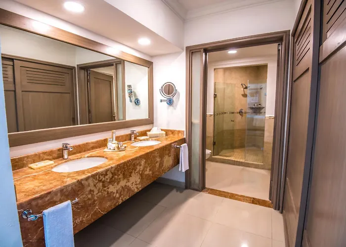Wyndham Alltra Adults Only Resort 5*