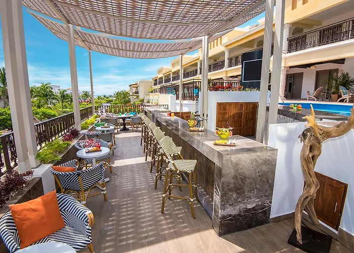 Resort Wyndham Alltra Adults Only Playa del Carmen