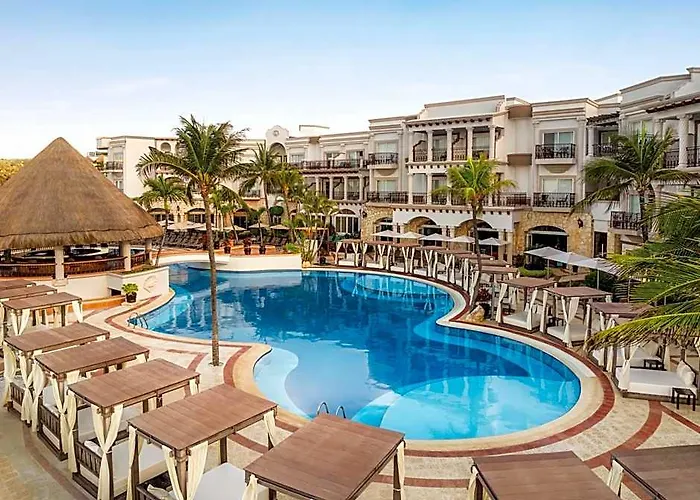 Resort Wyndham Alltra Adults Only Playa del Carmen